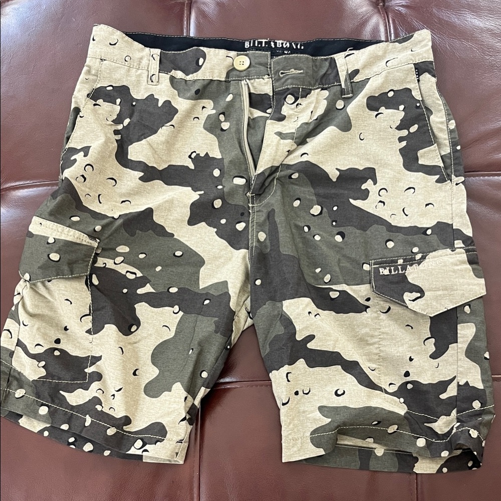 Billabong hybrid short